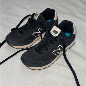 New Balance 515 Black and White Sneakers